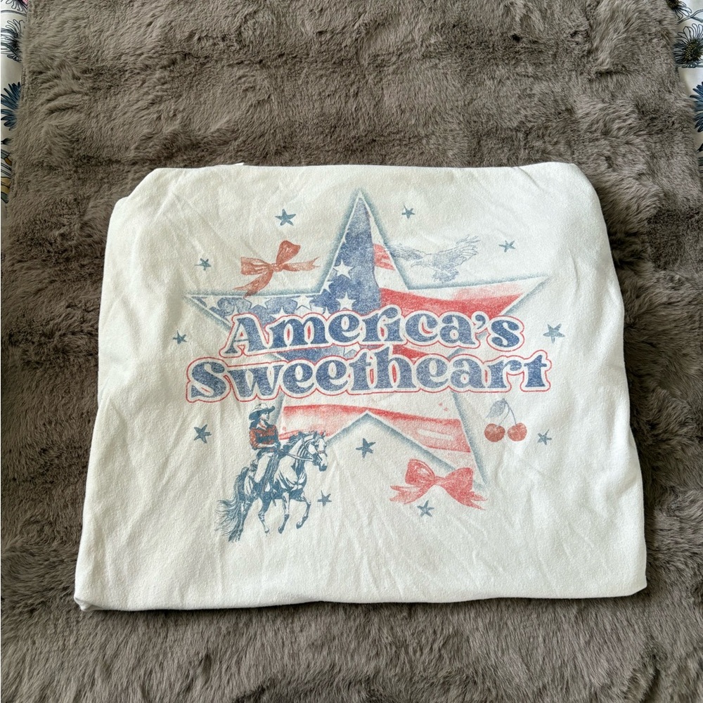 America's Sweetheart Graphic Tee